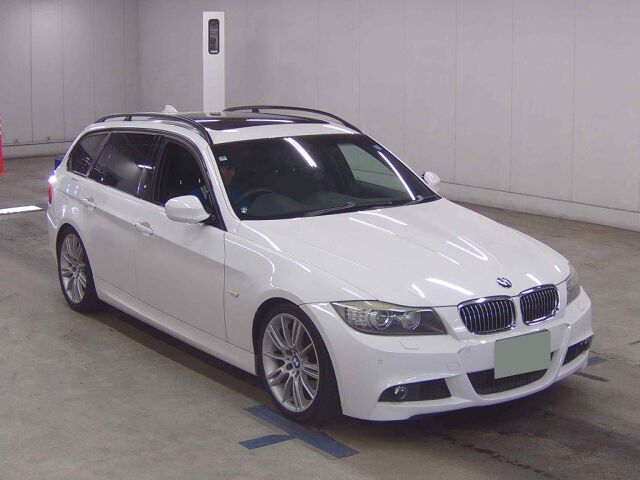 2009 BMW 3 Series 335IツーリンMスポP Japan auction vehicle
