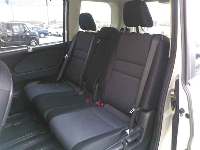 2020 Nissan Serena XV auction photo 9