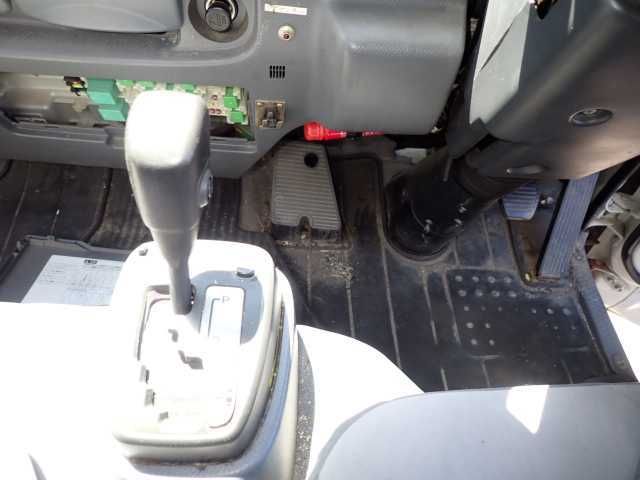 2017 Isuzu Elf 1.5t パネルバン auction photo 11