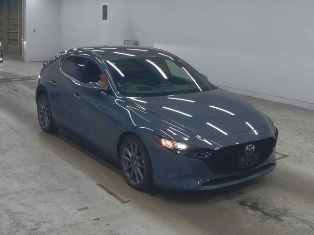 2021 Mazda 3ファストバック 15S Touring Japan auction vehicle
