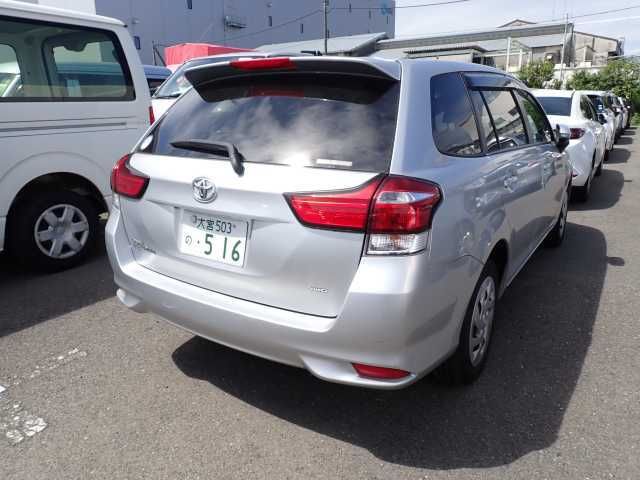 2021 Toyota Corolla Fielder EX 4WD auction photo 2