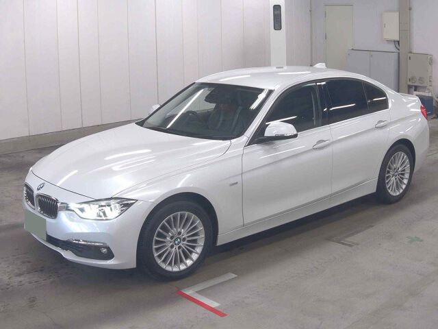 2017 BMW 3 Series 318I Luxury auction photo 4