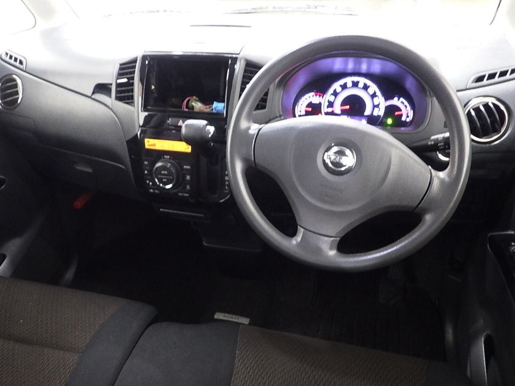 2009 Nissan Roox ハイウェイスター auction photo 3