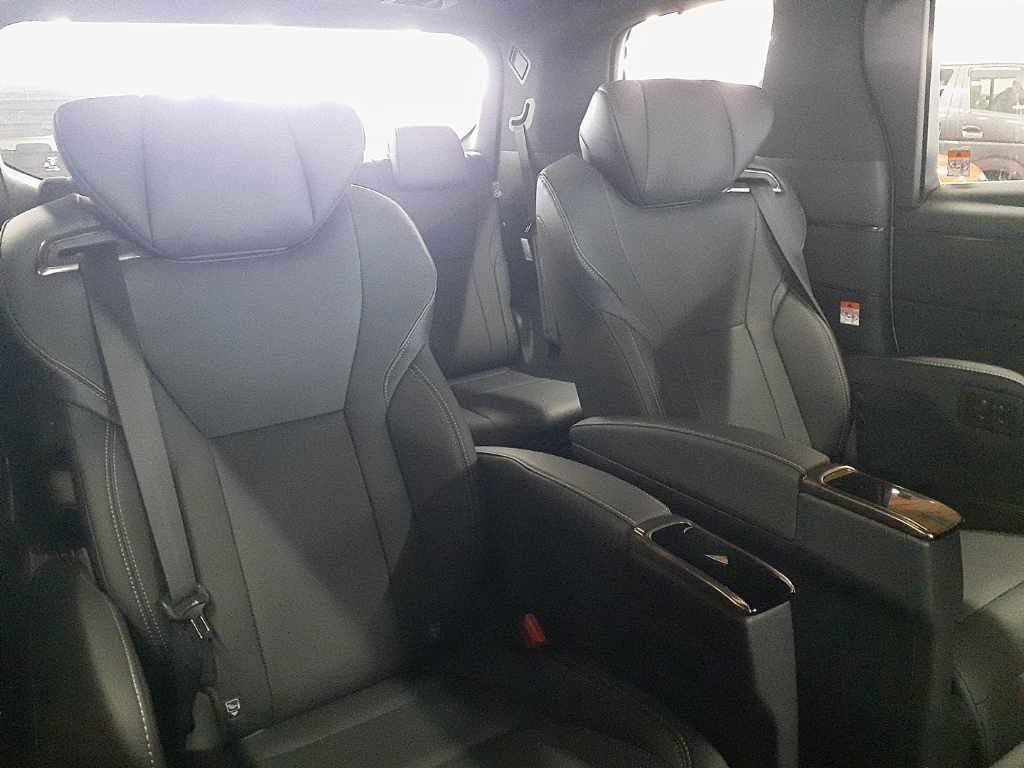 2025 Toyota Alphard Z auction photo 11