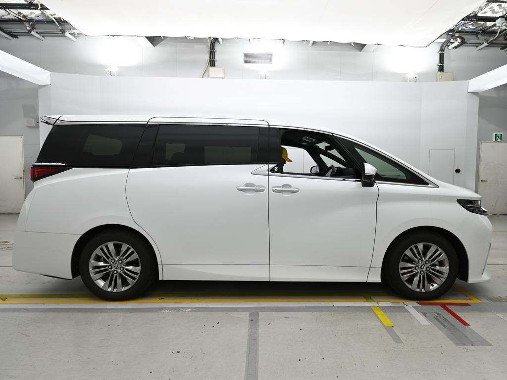 2025 Toyota Alphard Z auction photo 3