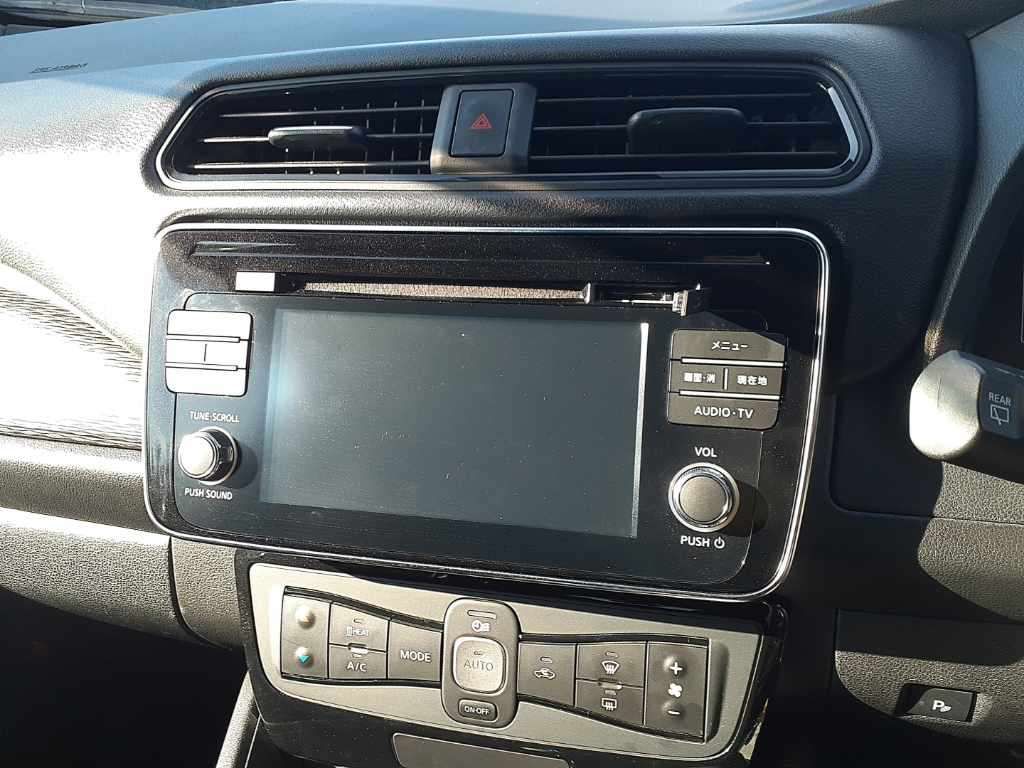 2018 Nissan Leaf X auction photo 12