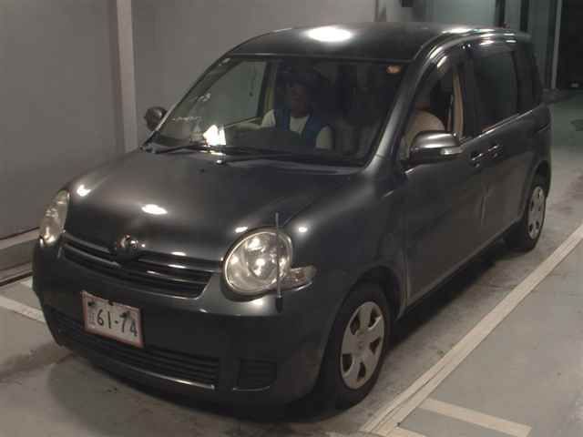 2009 Toyota Sienta G auction photo 4