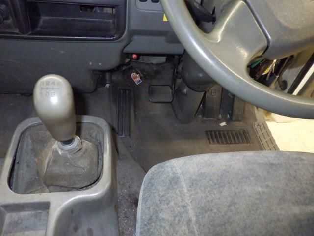 1999 Mitsubishi Fuso Fighter クレーン付 auction photo 7