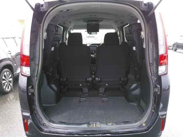 2015 Toyota Noah ハイブリッドG auction photo 10