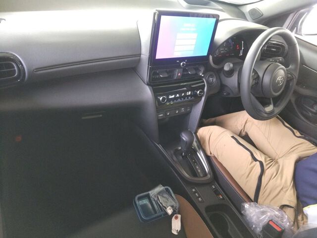 2026 Toyota Yaris Cross HV Z Adventure auction photo 3