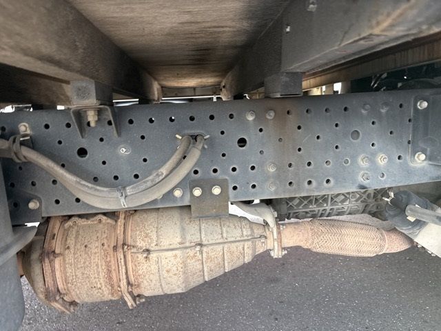 2009 Isuzu Elf ヒラ auction photo 17
