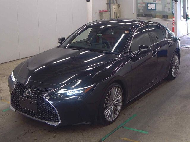2023 Lexus IS IS300H VER-L auction photo 4