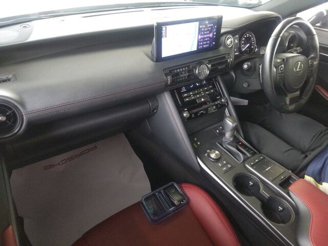 2023 Lexus IS IS300H VER-L auction photo 3