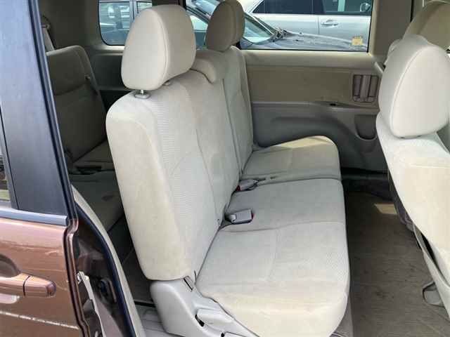 2014 Toyota Isis L auction photo 7