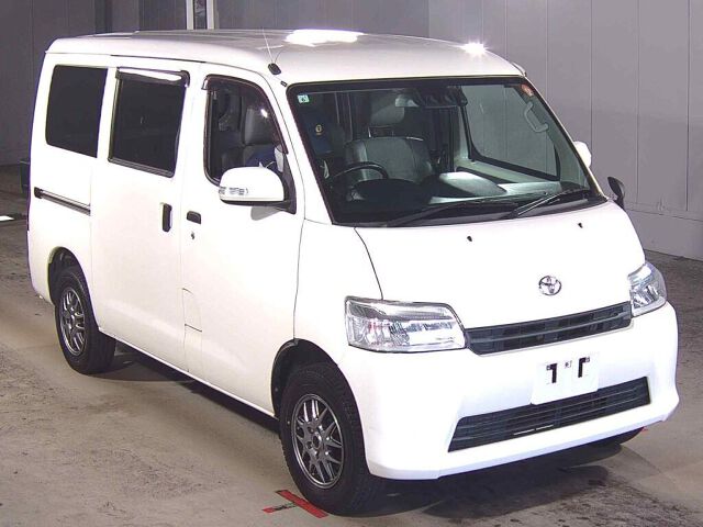 Japan Auction Vehicles 8 2021 Toyota TownAce Van GL auction photo