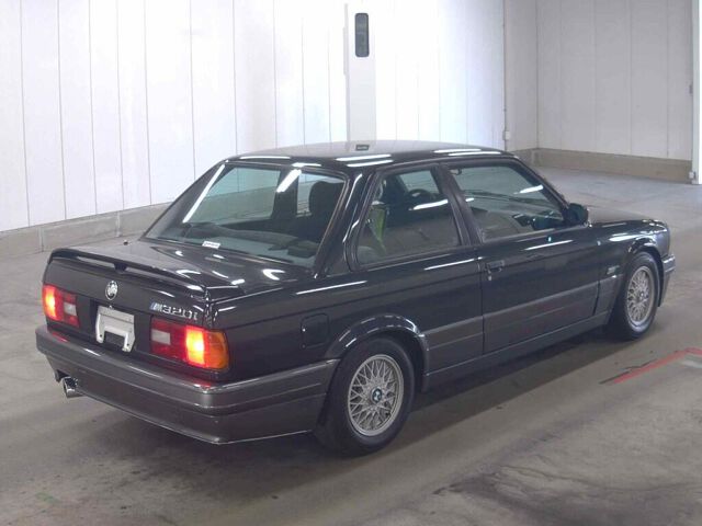 1990 BMW 3 Series 320IM Technique auction photo 5