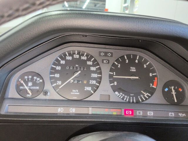 1990 BMW 3 Series 320IM Technique auction photo 6