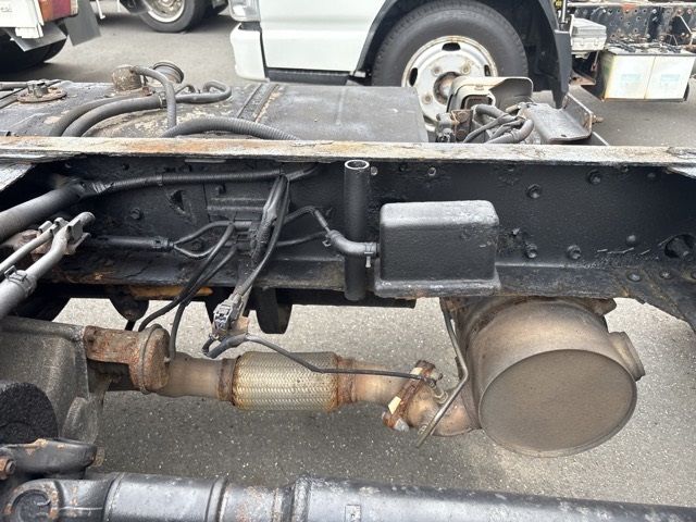 2016 Toyota Dyna シャーシ 4WD auction photo 18