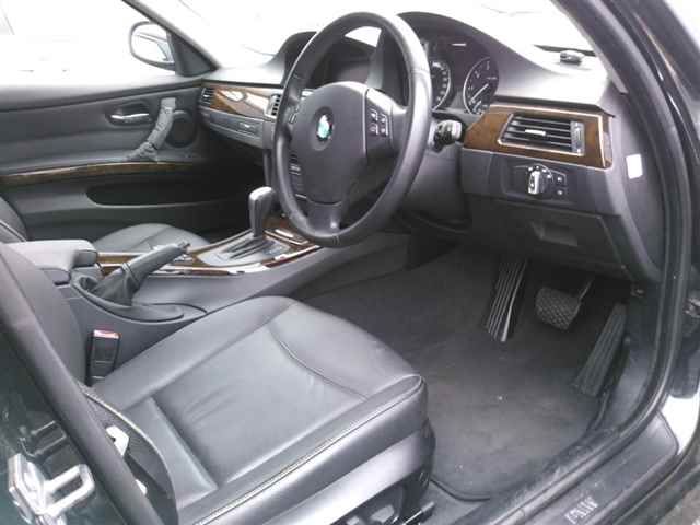2009 BMW 3 Series 320i Touring auction photo 3