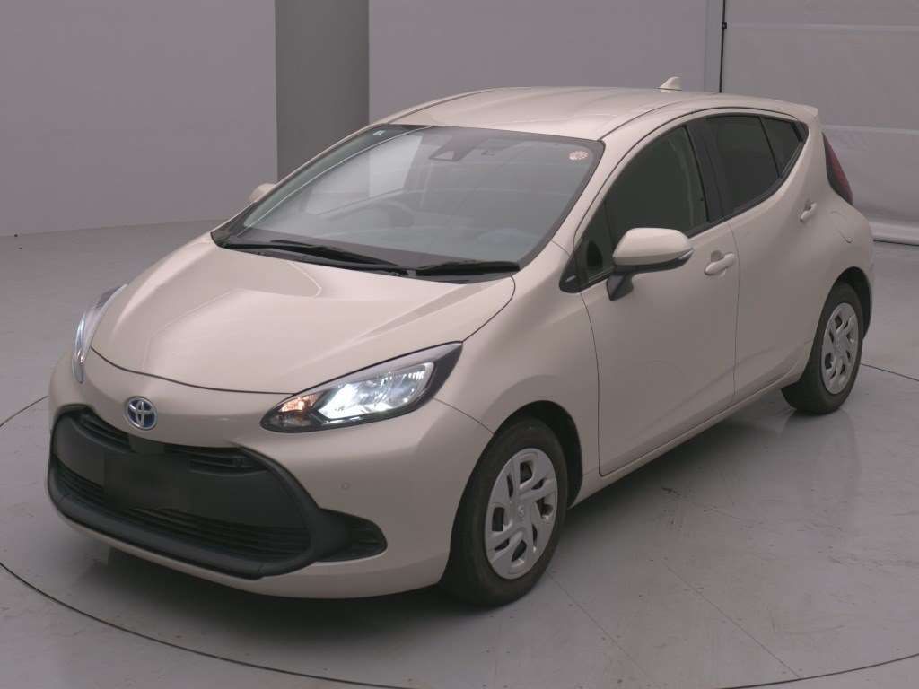Japan Auction Vehicles 4 2022 Toyota Aqua X auction photo