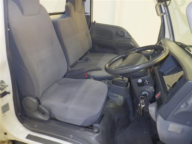 2014 Mazda タイタン chassis auction photo 5