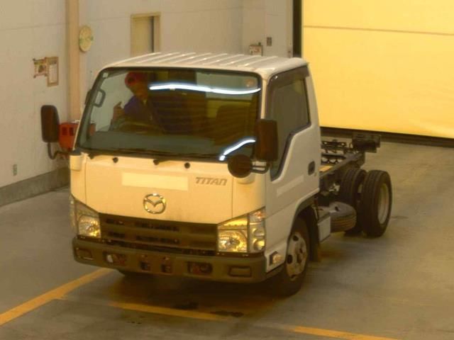 2014 Mazda タイタン chassis Japan auction vehicle