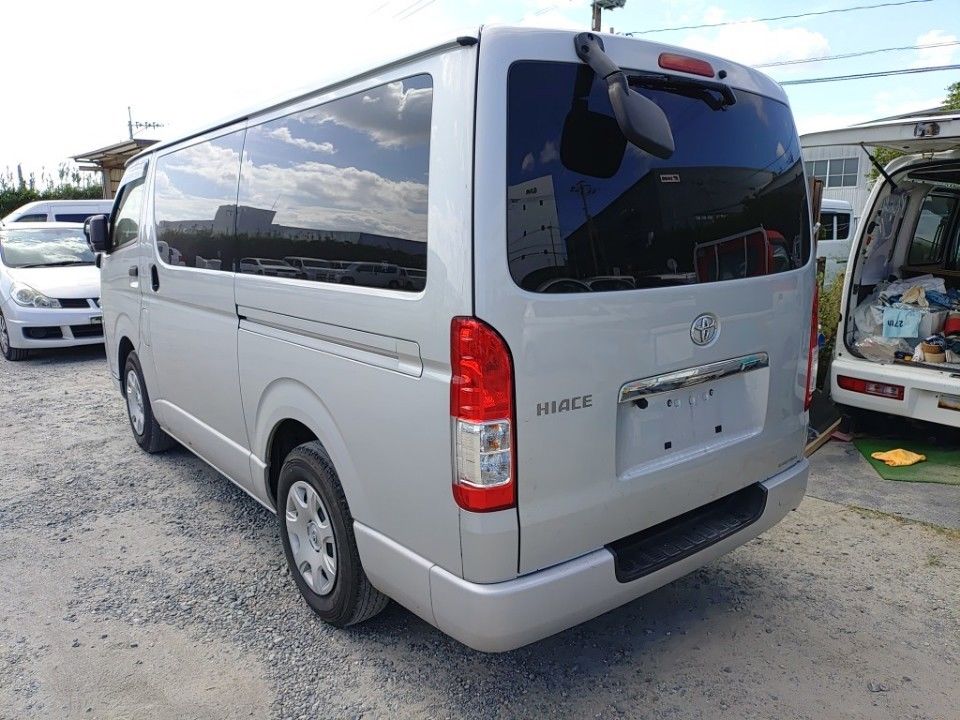 2021 Toyota Hiace auction photo 6