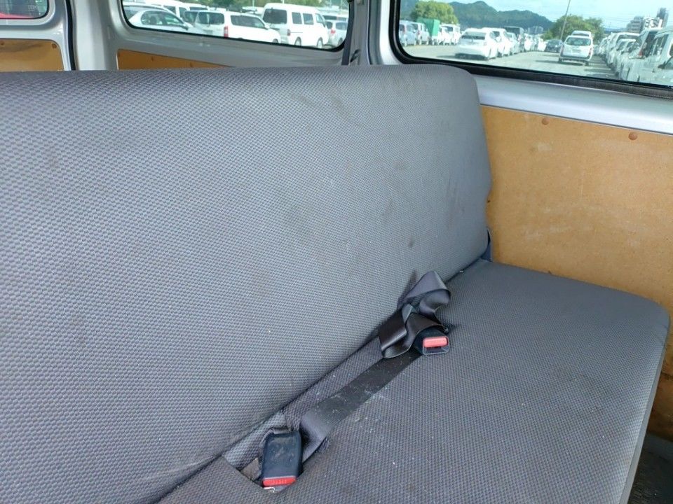 2021 Toyota Hiace auction photo 22