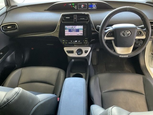 2016 Toyota Prius S ツーリングセレクション auction photo 5
