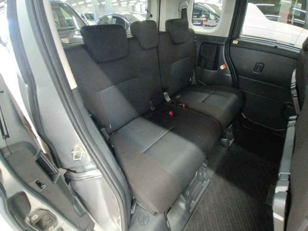 2021 Toyota Roomy X auction photo 12