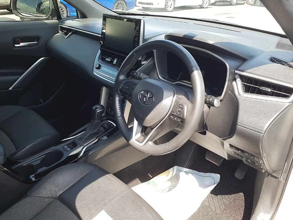 2022 Toyota Corolla Cross Hybrid Z 4WD auction photo 9