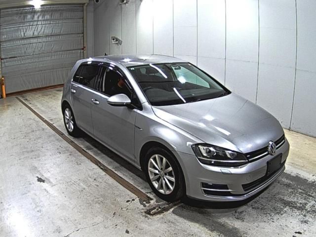 2015 Volkswagen ゴルフ ラウンジ Japan auction vehicle