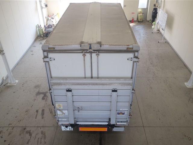 2010 Isuzu Elf ウイング PG auction photo 3