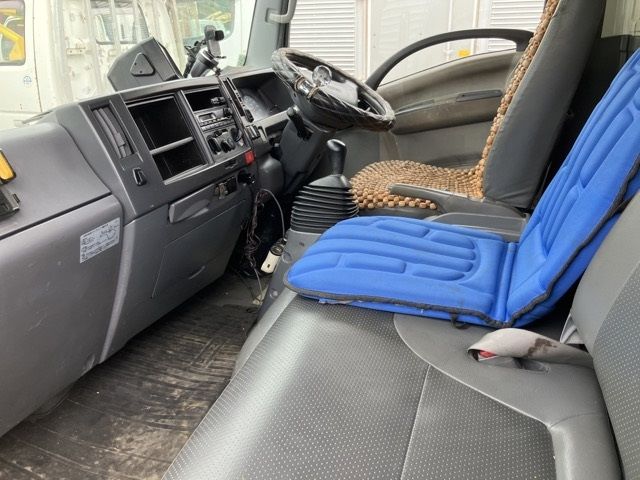 2010 Isuzu Elf ウイング PG auction photo 5