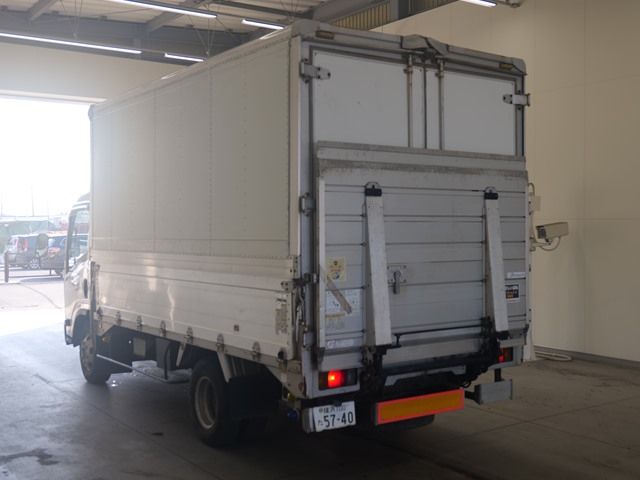 2010 Isuzu Elf ウイング PG auction photo 2