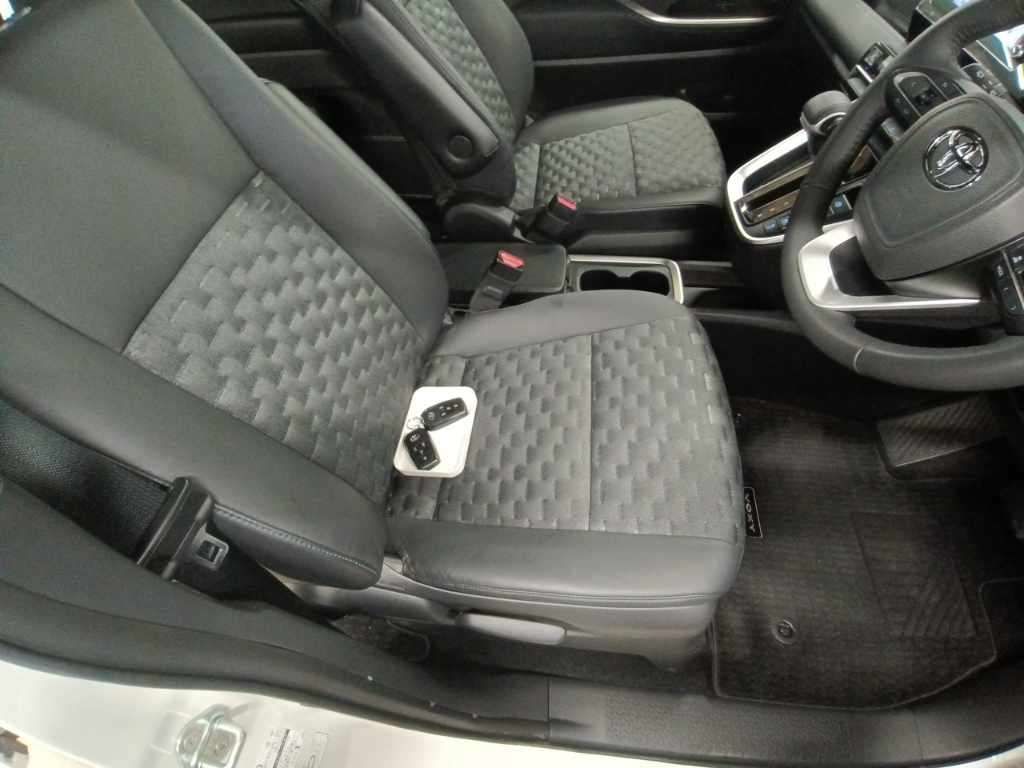 2022 Toyota Voxy Hybrid S-Z auction photo 10