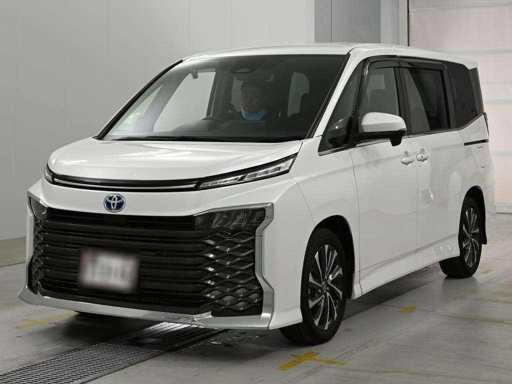 Japan Auction Vehicles 14 2022 Toyota Voxy Hybrid S-Z auction photo