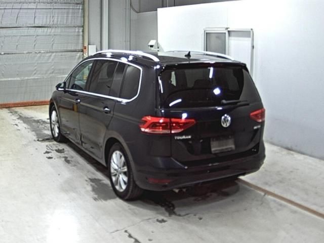 2018 Volkswagen ゴルフトゥーラン TDI ハイライン テクノロジーパッケージ auction photo 2