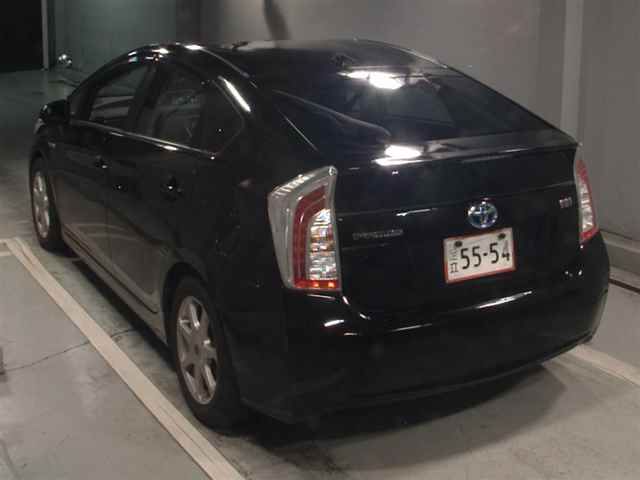 2013 Toyota Prius Gツーリングセレクション auction photo 2
