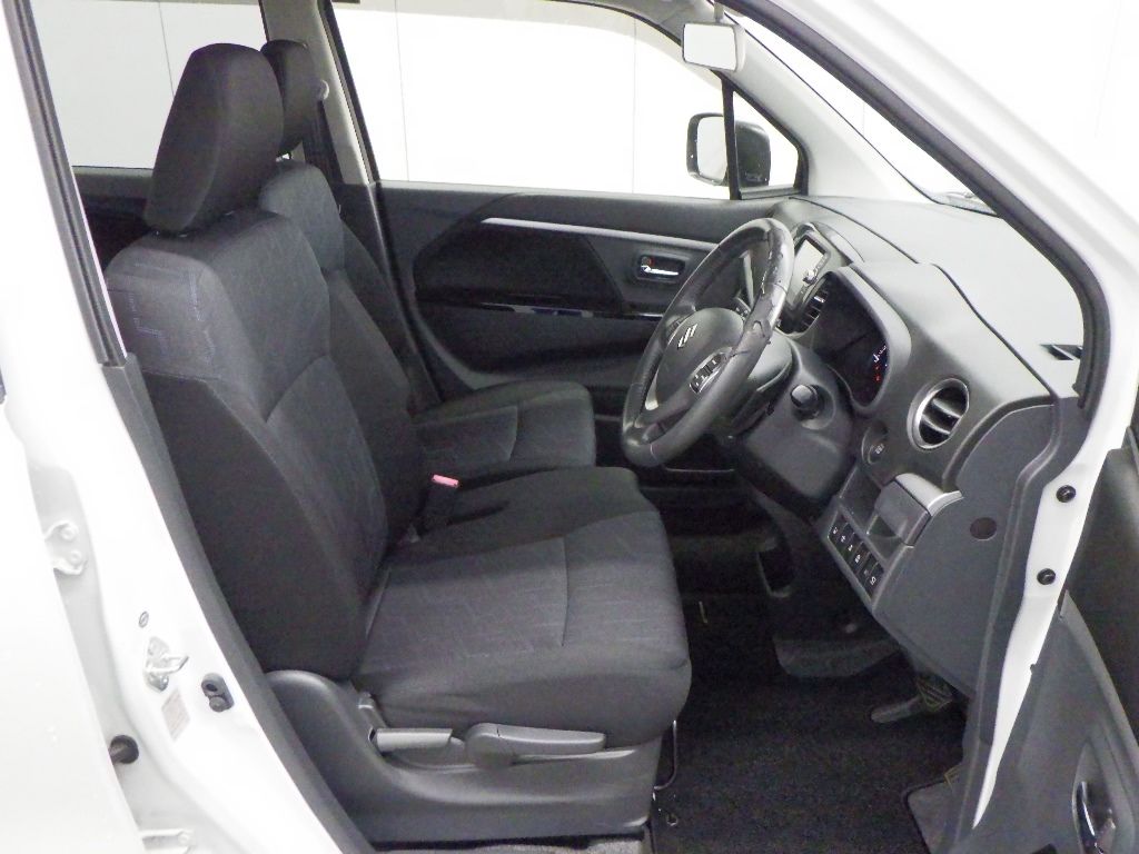 2016 Suzuki Wagon R スティングレーT auction photo 6