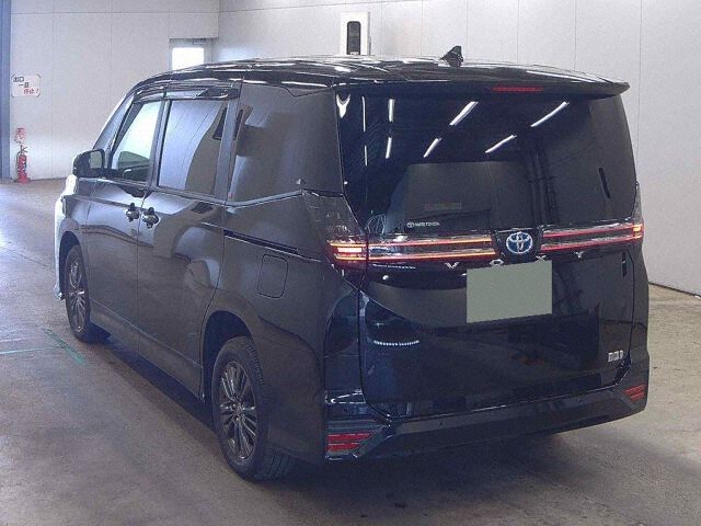 2025 Toyota Voxy ハイブリッドS-G 4WD auction photo 2
