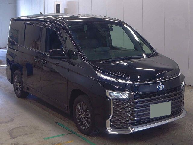 Japan Auction Vehicles 8 2025 Toyota Voxy ハイブリッドS-G 4WD auction photo
