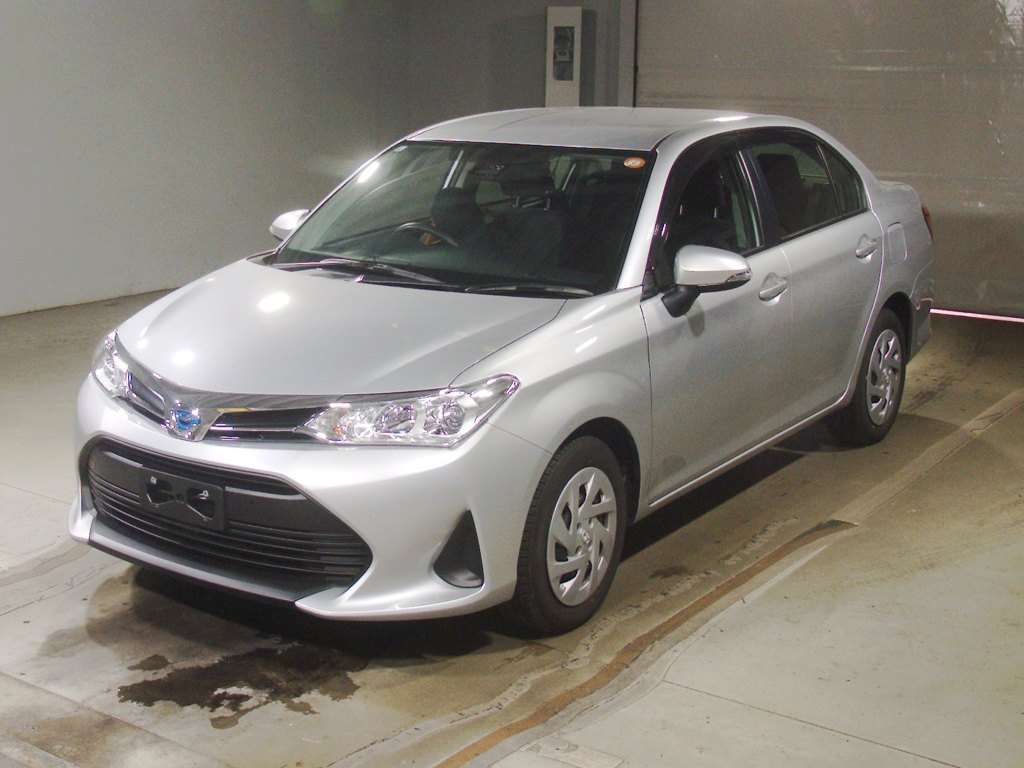 Japan Auction Vehicles 4 2021 Toyota Corolla Axio Hybrid EX auction photo