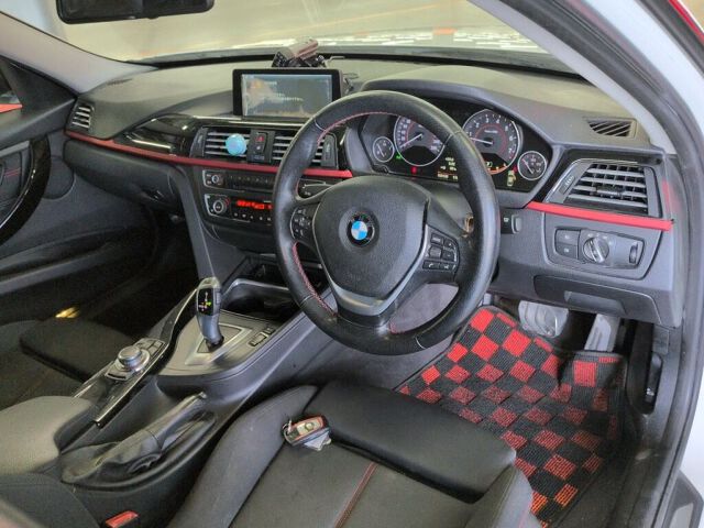 2012 BMW 3 Series 328i Sport auction photo 3