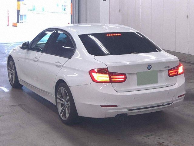 2012 BMW 3 Series 328i Sport auction photo 2