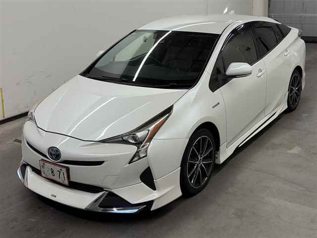 2017 Toyota Prius S auction photo 4