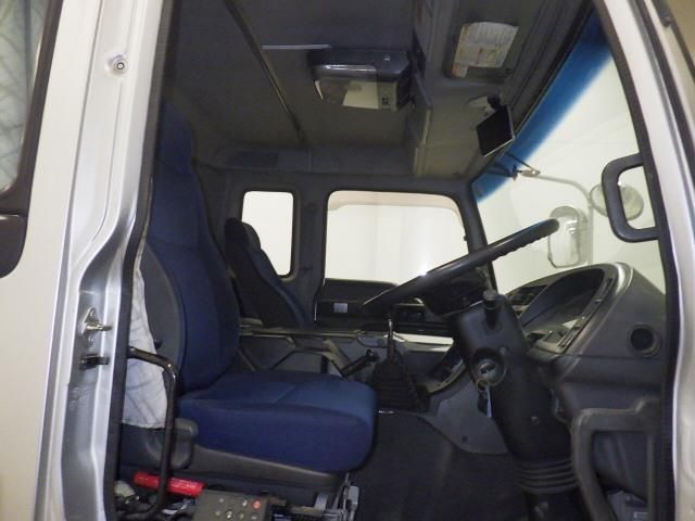 2010 Isuzu Wing auction photo 6