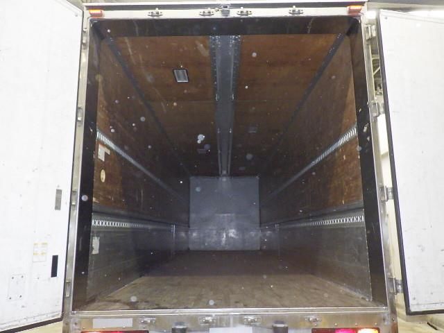 2010 Isuzu Wing auction photo 4