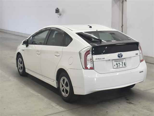 2014 Toyota Prius S auction photo 2