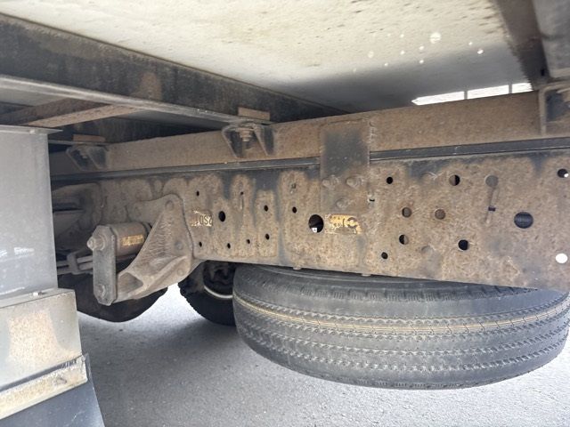 2011 Isuzu Elf Reizo Reito auction photo 14